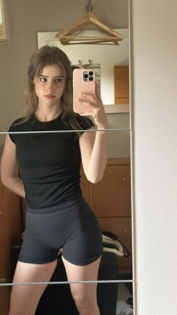 Mira.004