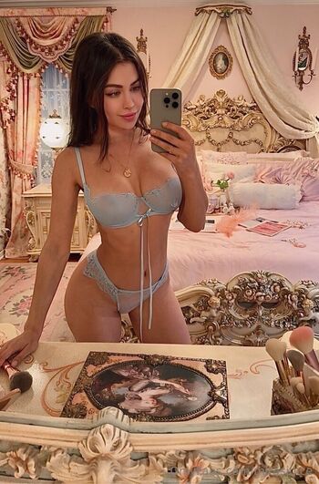 Full leaked Queenieohearts / private onlyfans photo
