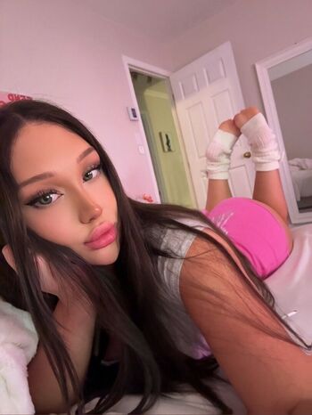 Full leaked Mirzaxox private onlyfans photo