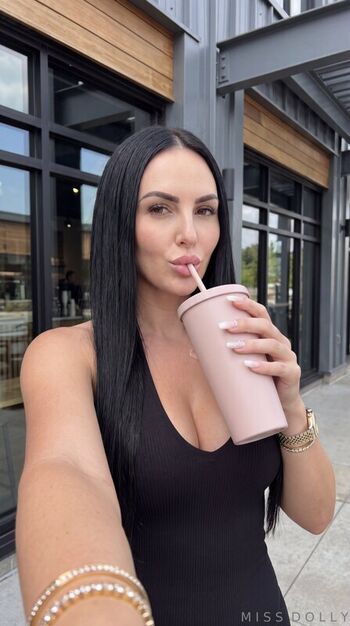 Full leaked Miss dolly private onlyfans photo