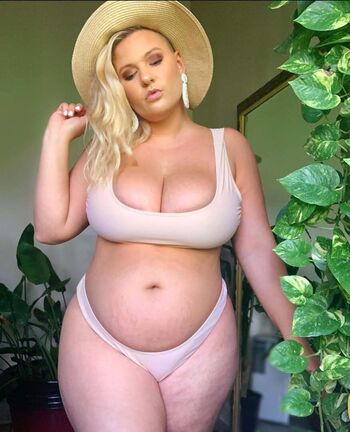 Full leaked Miss mad love private onlyfans photo