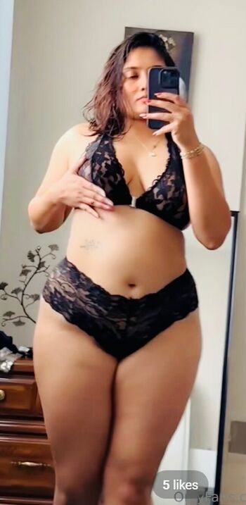 Full leaked Miss peachy private onlyfans photo