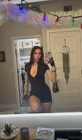 Full leaked Miss x bee private onlyfans photo