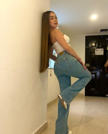 Full leaked Missalannahmm private onlyfans photo
