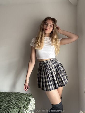 Full leaked Missannarose private onlyfans photo