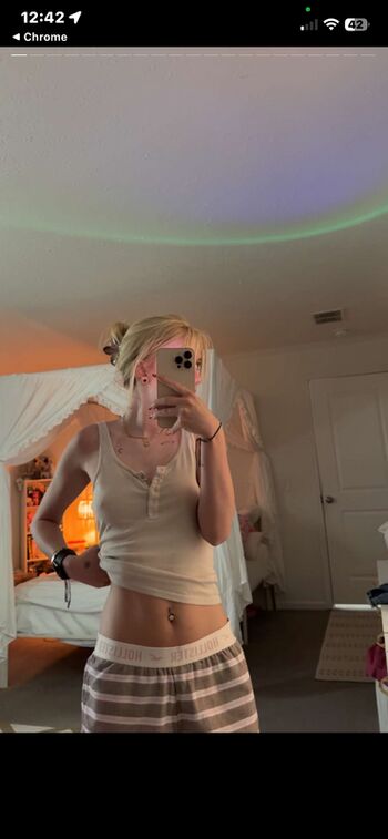 Full leaked Missbunnixx private onlyfans photo
