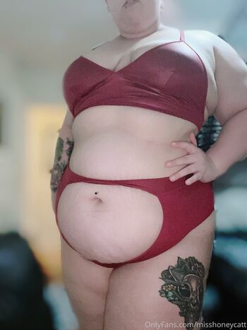 Full leaked Misshoneycatt private onlyfans photo