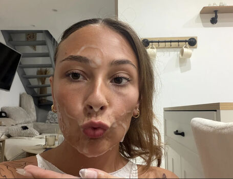 Full leaked Missloute private onlyfans photo
