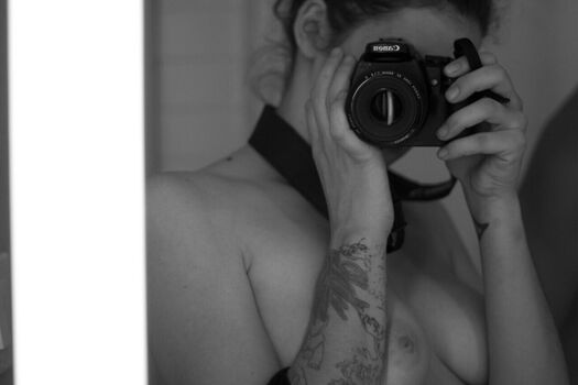 Full leaked Missmacaroni private onlyfans photo