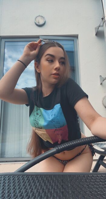 Full leaked Missmikkaa private onlyfans photo