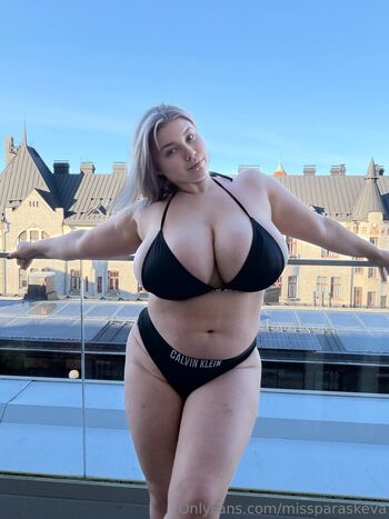 Full leaked Missparaskeva page private onlyfans photo