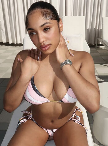 Full leaked Misspearl private onlyfans photo