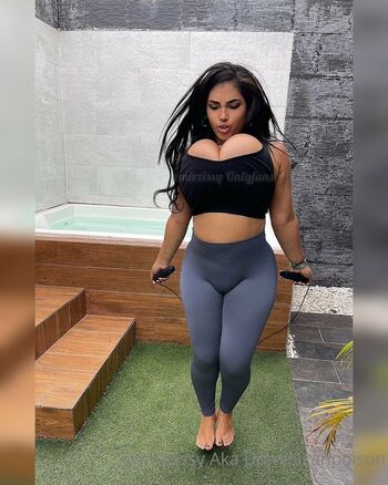 Full leaked Mizzissy page private onlyfans photo