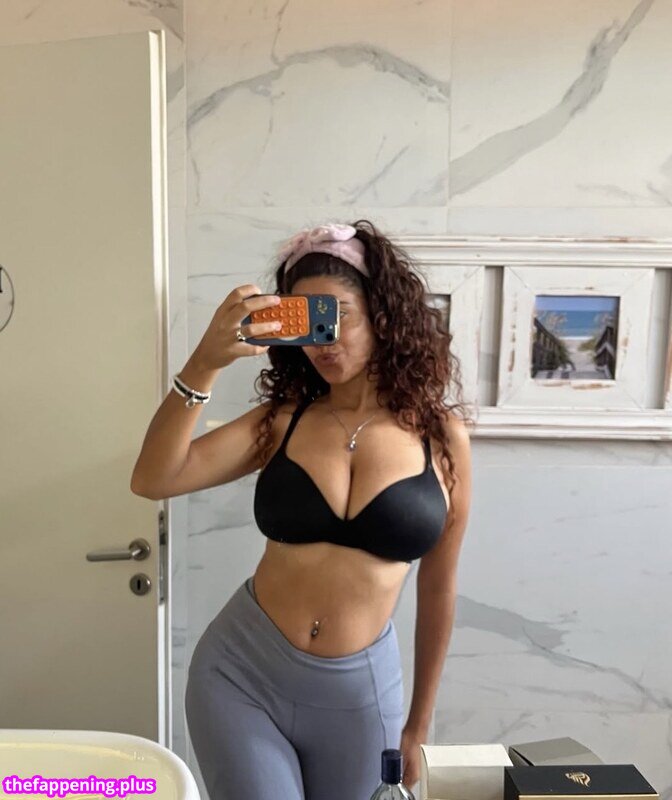 mmmar7 / mmmarok_ Nude OnlyFans Photo #133