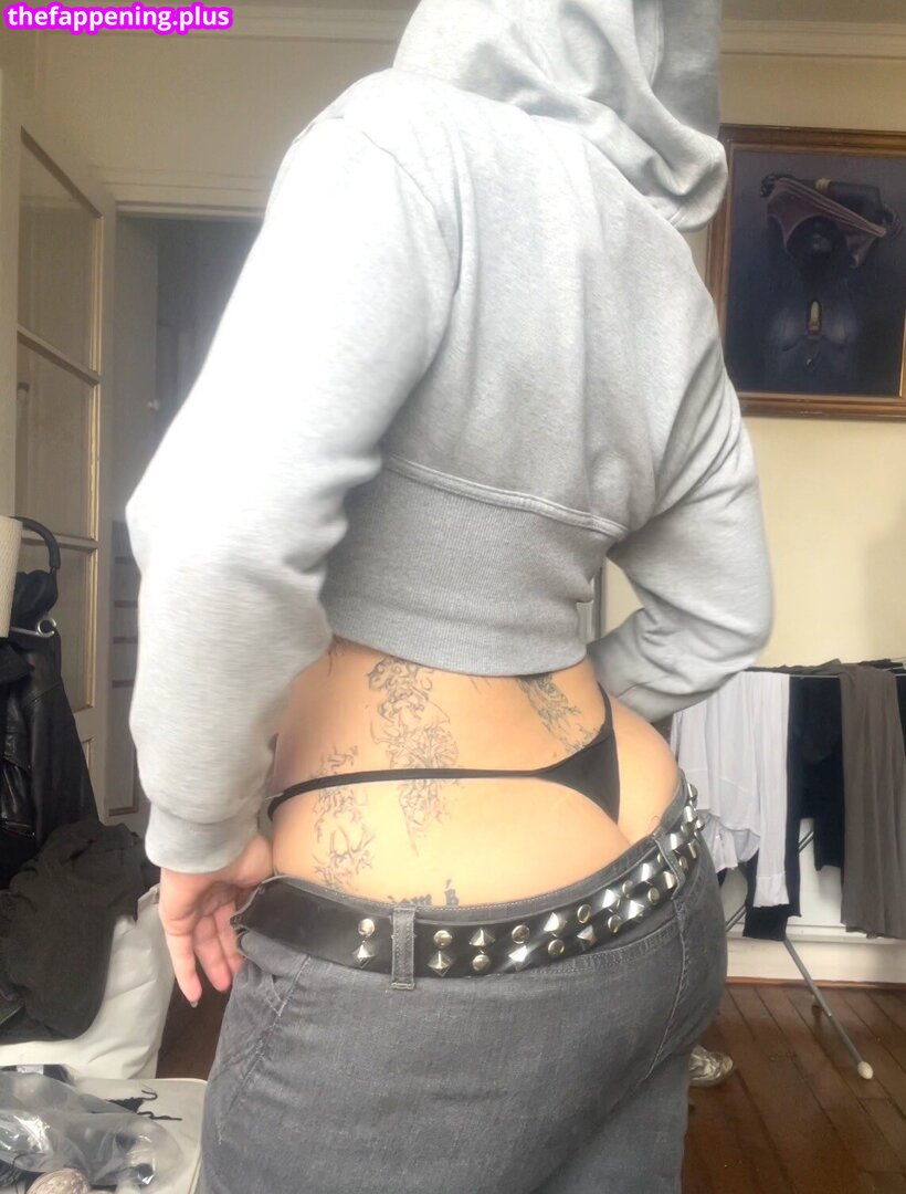 Mmmrian / https: / semicouture / semicouture_official Nacktes OnlyFans Foto #5
