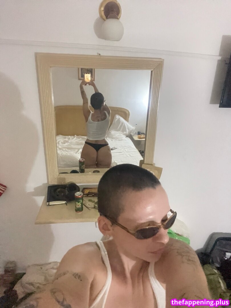 Mmmrian / https: / semicouture / semicouture_official Nacktes OnlyFans Foto #7
