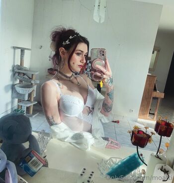 Full leaked Moatti private onlyfans photo