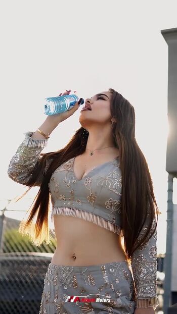 Full leaked Mobina private onlyfans photo
