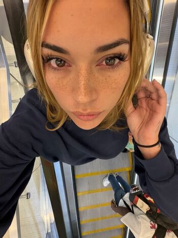 Full leaked Carrykey/ private onlyfans photo