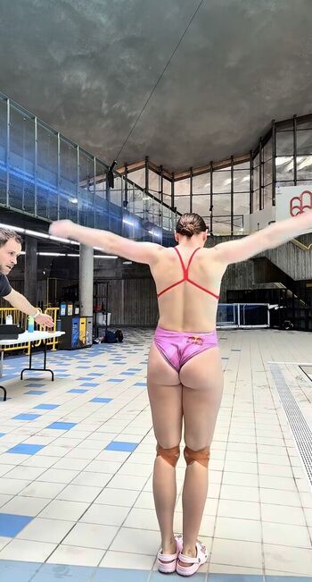 Molly carlson leaked photo video viral