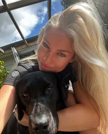 Full leaked Mollymercedes private onlyfans photo