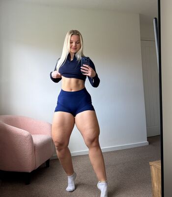 Full leaked Mommymewtwo private onlyfans photo