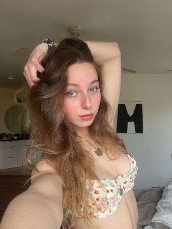 Full leaked Mommymila private onlyfans photo
