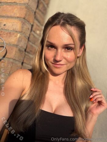 Full leaked Monamystery private onlyfans photo