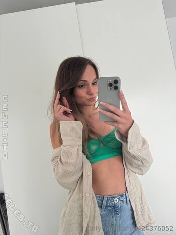 Full leaked Monamystery private onlyfans photo
