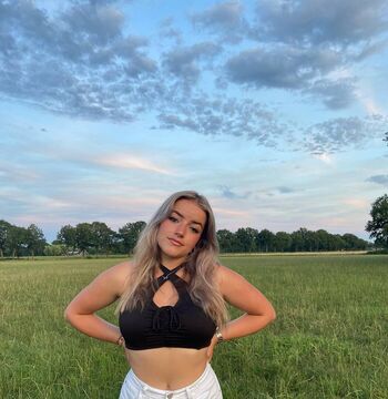 Full leaked Monica estelle private onlyfans photo