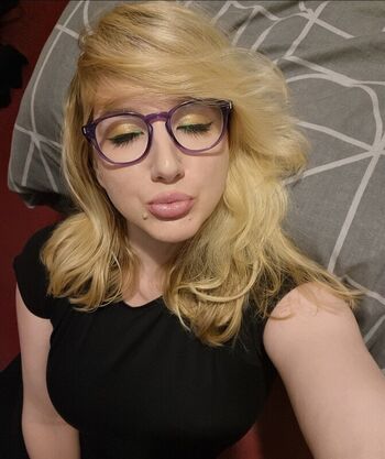 Full leaked Moon dragon private onlyfans photo