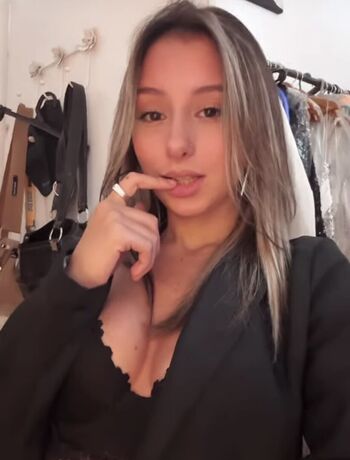 Full leaked Moreegutiii private onlyfans photo