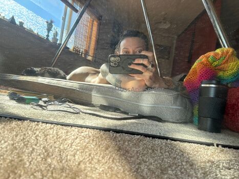 Full leaked Mossandspiders private onlyfans photo