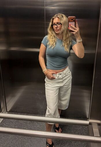 Full leaked Mrs bella private onlyfans photo