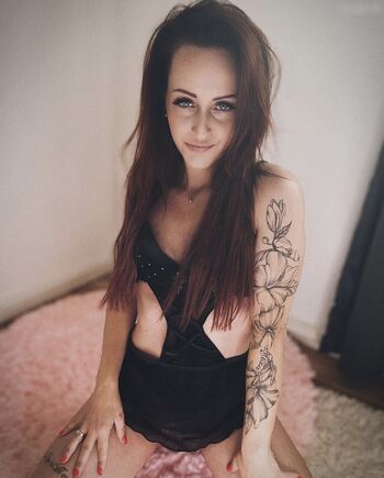 Full leaked Mrs lindsay private onlyfans photo