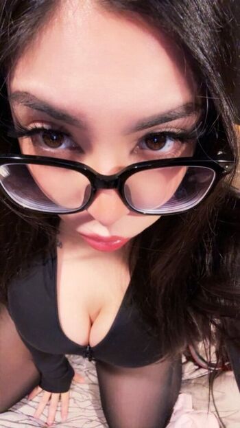 Full leaked Msalondrarae page private onlyfans photo