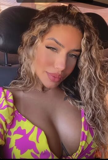 Full leaked Muito linda private onlyfans photo