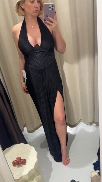 Full leaked Mumma mic  s asmr private onlyfans photo