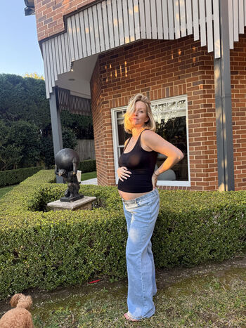 Full leaked Mumma mic s asmr private onlyfans photo