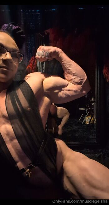 musclegeisha