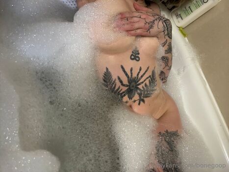 Full leaked Mushbugs private onlyfans photo