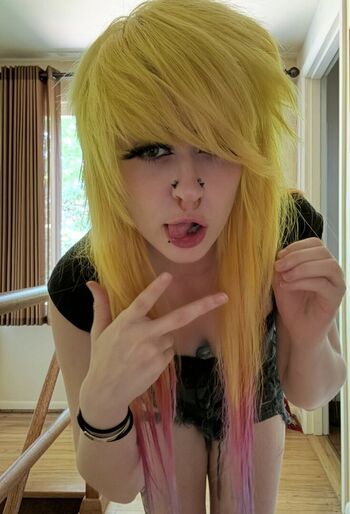 mushroomfairy666,