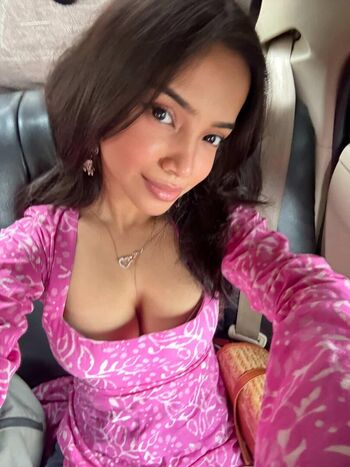 Full leaked Muskan karia page private onlyfans photo