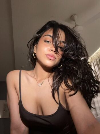 Full leaked Muskan karia page private onlyfans photo