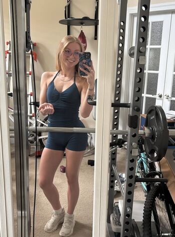 Full leaked Mxrranda private onlyfans photo