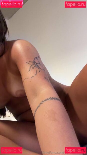 Full leaked Mycutelana private onlyfans photo