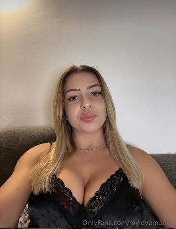 Full leaked Mylovemarion private onlyfans photo