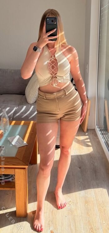 Full leaked Naadine private onlyfans photo