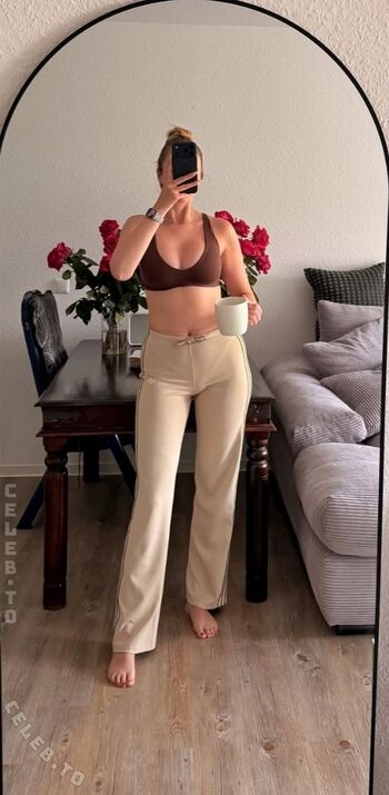Full leaked Naadine page private onlyfans photo