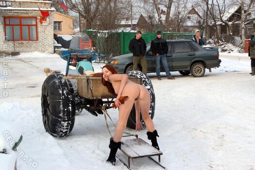 Nackt In Russland